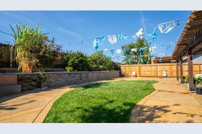 571 Greenwood Drive, Vacaville, CA 95687 - Photo 27