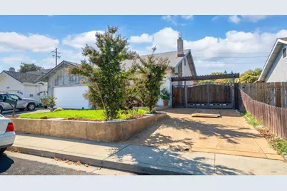 571 Greenwood Drive, Vacaville, CA 95687 - Photo 5