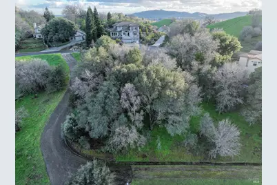 2024 Pinecrest Court, Vacaville, CA 95688 - Photo 13