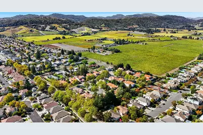 9 Emperor Court, Napa, CA 94558 - Photo 25