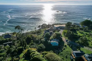 38882 Honey Run Ln, Gualala, CA 95445 - Photo 41