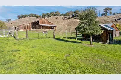 7420 Eastside Potter Valley Road, Ukiah, CA 95482 - Photo 25