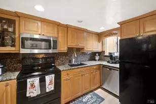 160 Arcadia Dr, Vacaville, CA 95687 - Photo 15