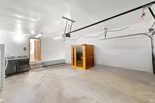 1557 Madrid Ct, Napa, CA 94559 - Photo 29