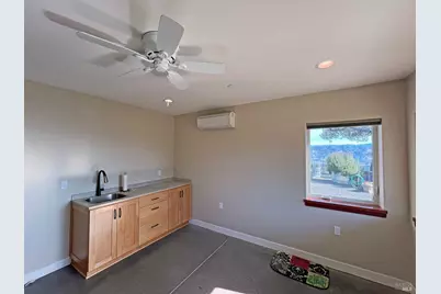 11401 Bakers Creek Road, Redwood Valley, CA 95470 - Photo 27