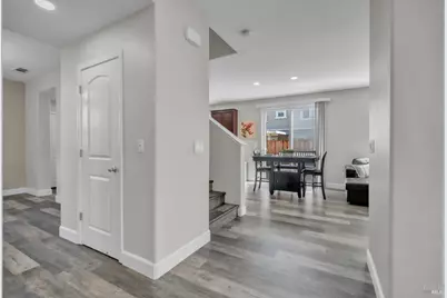 2042 Hamstead Court, Vacaville, CA 95687 - Photo 27