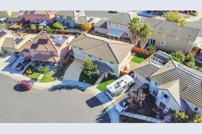 2042 Hamstead Court, Vacaville, CA 95687 - Photo 49