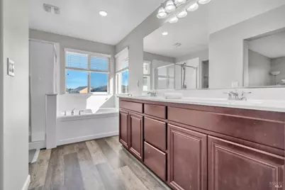 2042 Hamstead Court, Vacaville, CA 95687 - Photo 35