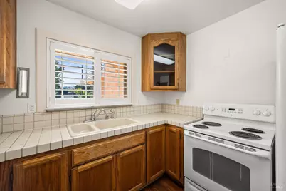 366 Peach Tree Avenue, Vacaville, CA 95688 - Photo 13