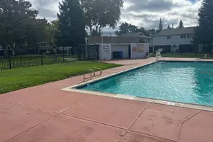 1040 Mohr Ln, Concord, CA 94518 - Photo 15