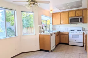 2420 Shoreline Dr, Napa, CA 94558 - Photo 5