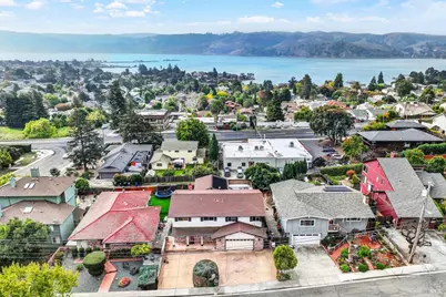 310 W M Street, Benicia, CA 94510 - Photo 5