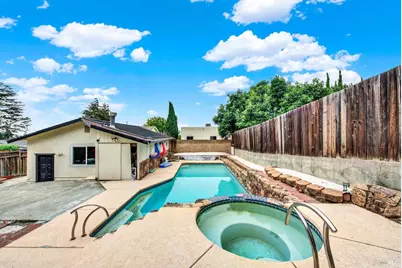 310 W M Street, Benicia, CA 94510 - Photo 77