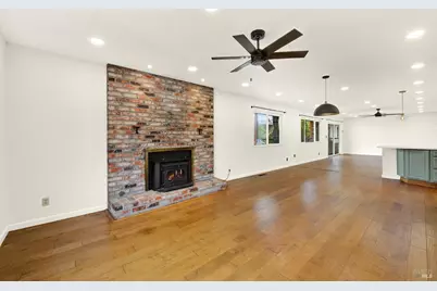 310 W M Street, Benicia, CA 94510 - Photo 15