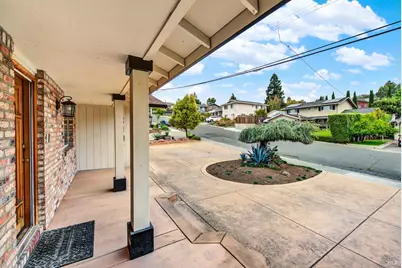 310 W M Street, Benicia, CA 94510 - Photo 13