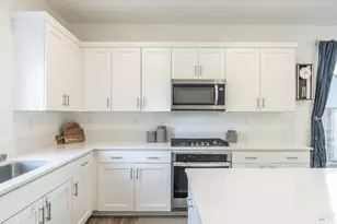 6092 Oak Leaf Pl, Rohnert Park, CA 94928 - Photo 11