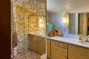 44170 Lakeview Ave, Laytonville, CA 95454 - Photo 11