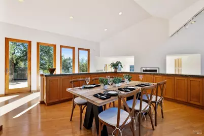 10300 Slattery Road, Glen Ellen, CA 95442 - Photo 15