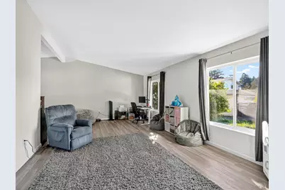 4406 Hedge Court, Rohnert Park, CA 94928 - Photo 9