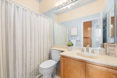 106 Genoa Court, Vacaville, CA 95688 - Photo 19