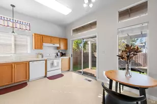 106 Genoa Ct, Vacaville, CA 95688 - Photo 11