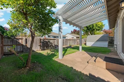 106 Genoa Court, Vacaville, CA 95688 - Photo 23