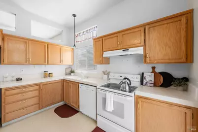 106 Genoa Court, Vacaville, CA 95688 - Photo 13