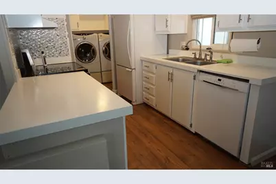 8109 B Street, Windsor, CA 95492 - Photo 9