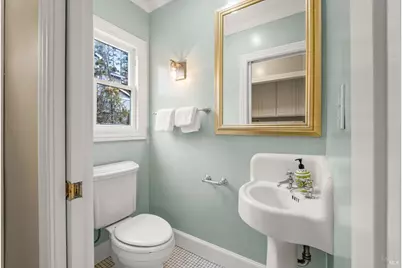 605 Baker Street, Petaluma, CA 94952 - Photo 19