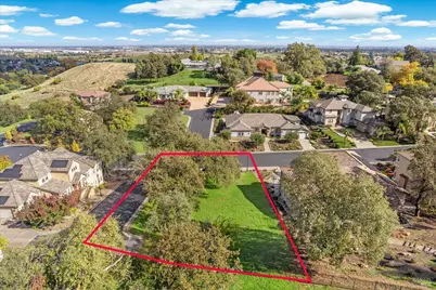 2036 Zinfandel Court, Vacaville, CA 95688 - Photo 21