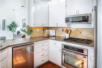 810 Wine Court, Petaluma, CA 94954 - Photo 15