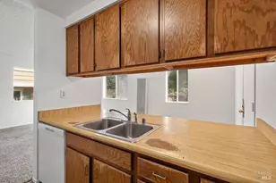 19 Parrott St, Vallejo, CA 94590 - Photo 9
