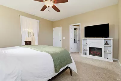 586 Sapphire Street, Petaluma, CA 94952 - Photo 27