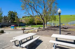 266 Cambridge Ln, Petaluma, CA 94952 - Photo 41