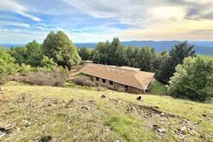 36955 Eureka Stagecoach Rd, Willits, CA 95490 - Photo 3