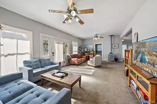 825 N Forbes St, Lakeport, CA 95453 - Photo 11