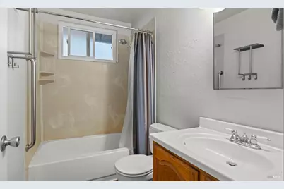 1047 E Tennessee Court, Fairfield, CA 94533 - Photo 13