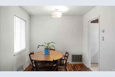 1047 E Tennessee Court, Fairfield, CA 94533 - Photo 7