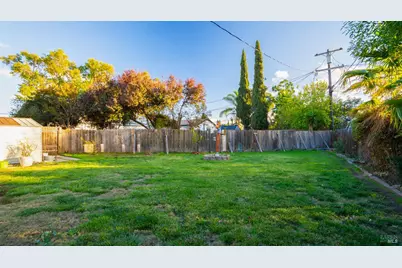 1047 E Tennessee Court, Fairfield, CA 94533 - Photo 21
