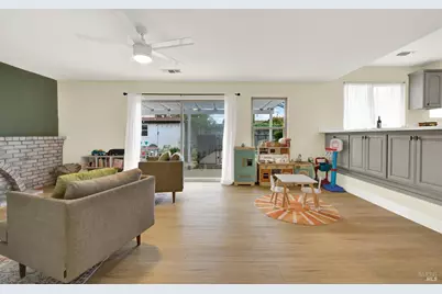 196 Caldwell Drive, Vacaville, CA 95687 - Photo 17