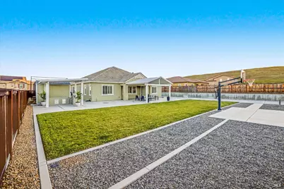 6006 Peacock Court, Vacaville, CA 95688 - Photo 49