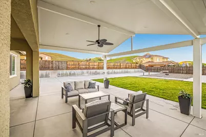 6006 Peacock Court, Vacaville, CA 95688 - Photo 41