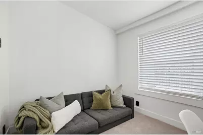 370 Clara Street, Oakland, CA 94603 - Photo 5