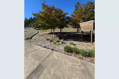 105 Elbridge Avenue #E, Cloverdale, CA 95425 - Photo 45