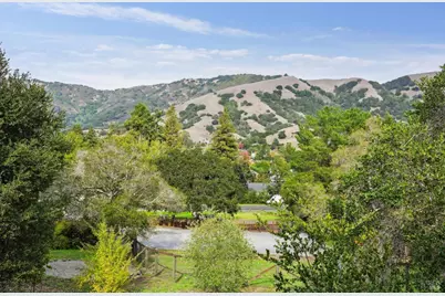 5 Maoli Drive, San Rafael, CA 94903 - Photo 73