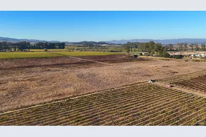 2110 Cuttings Wharf Road, Napa, CA 94559 - Photo 3