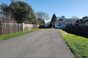 1648 Ronne Dr, Santa Rosa, CA 95404 - Photo 3