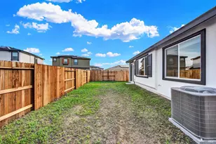 674 Shefford Dr, Vacaville, CA 95687 - Photo 59