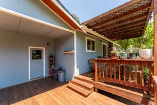 1725 E Madrone Dr, Ukiah, CA 95482 - Photo 23