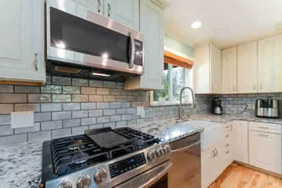 1725 E Madrone Drive, Ukiah, CA 95482 - Photo 13